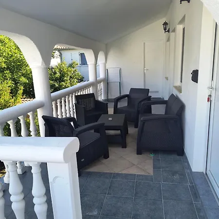 Olea Apartment