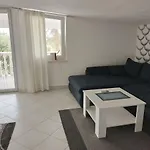 Olea Peroj